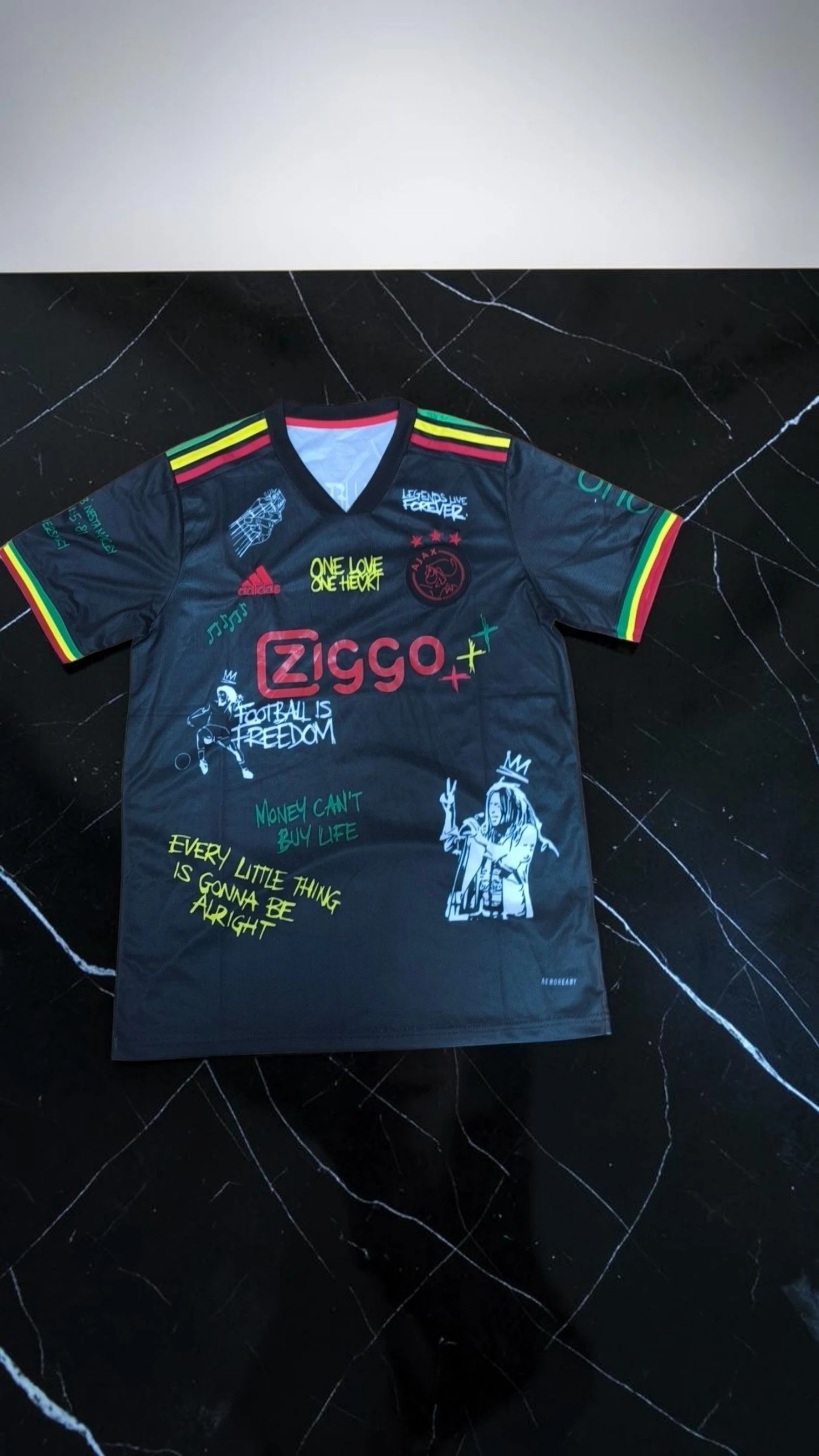 ⚽ Camiseta Ajax x Bob Marley | Edición Especial Graffiti (Talla L)